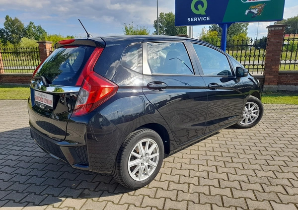 Honda Jazz cena 53400 przebieg: 101500, rok produkcji 2016 z Pińczów małe 172